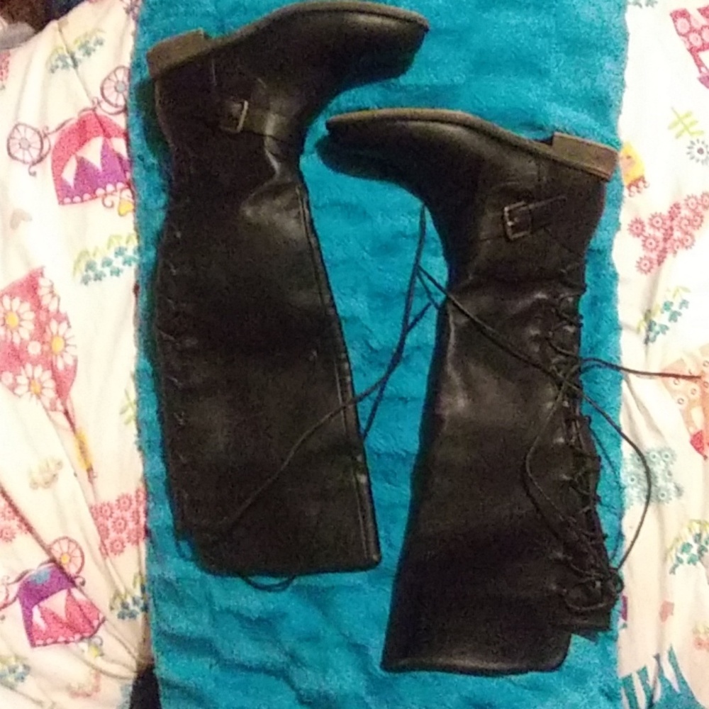Black lace up Knee high boots!!
